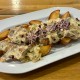 Tejfeles csülök, fűszeres steakburgonya